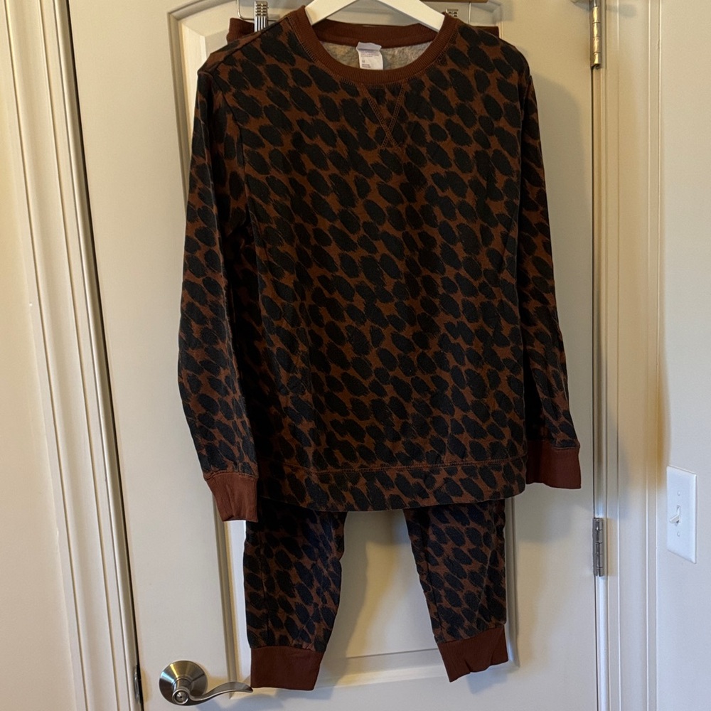 Stars Above Brown and Black Pajama Set